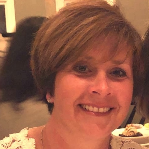 Meet your Posher, Laura - Picture 1 of 1